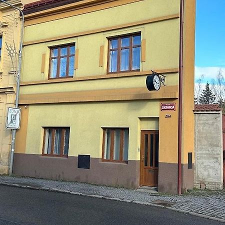 UnhošťAbc公寓 外观 照片