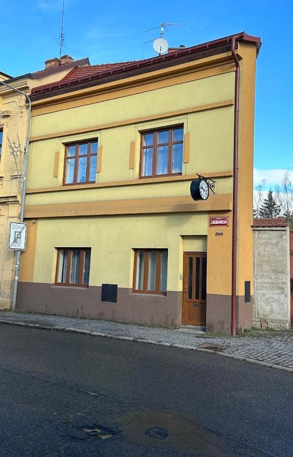 UnhošťAbc公寓 外观 照片